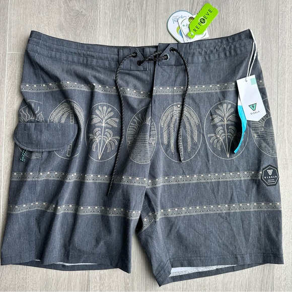 Vissla Boardshorts - Picture 1 of 5